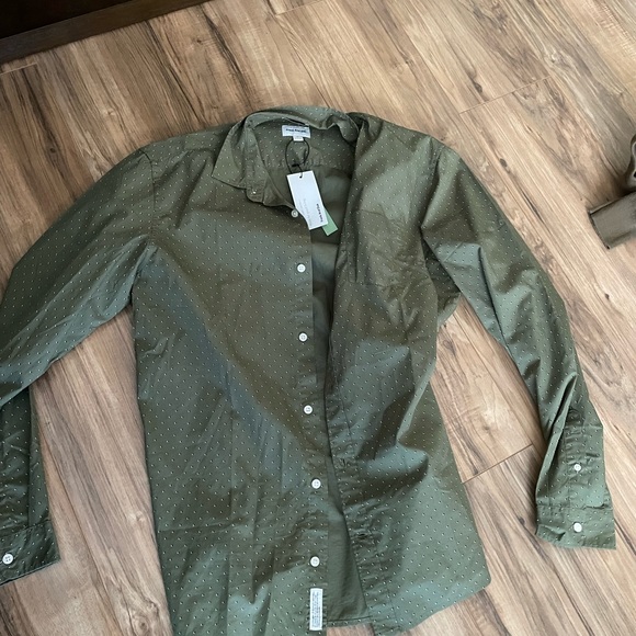 FRANK AND OAK CLOSET CLEANOUT - Picture 6 of 11